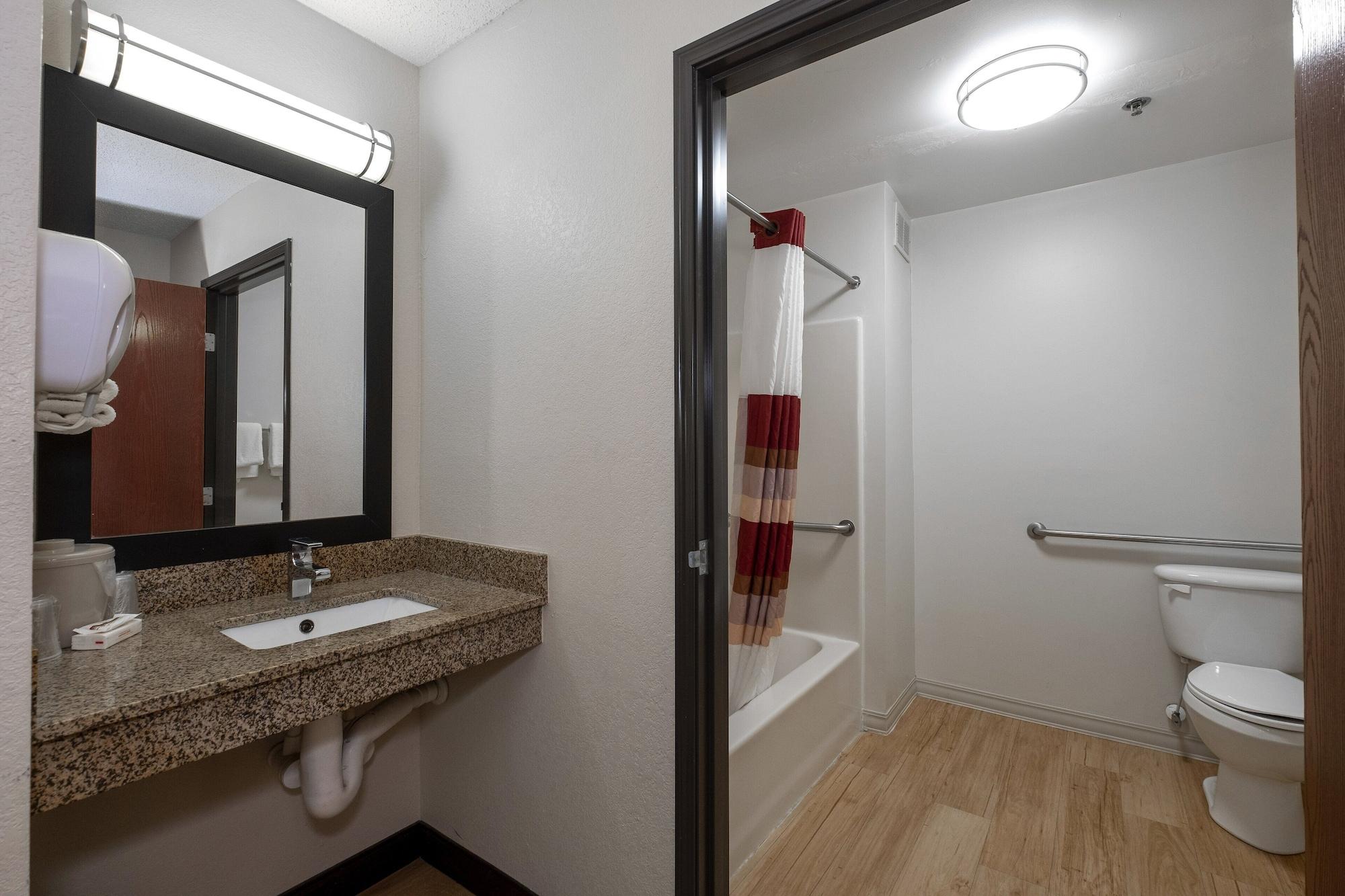 Red Roof Inn & Suites Dover Downtown מראה חיצוני תמונה